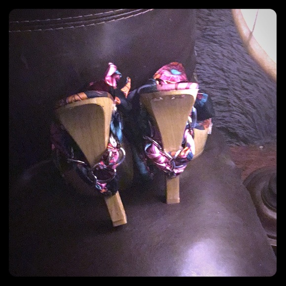 WD Collection Heels 💥💥SALE💥💥 - Picture 3 of 5